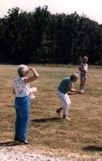 eggs4picnic88.jpg (29994 bytes)