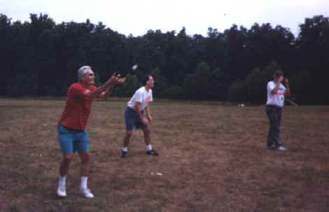 eggs1picnic91.jpg (17460 bytes)