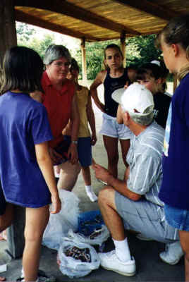 jumprope1picnic98.jpg (53461 bytes)